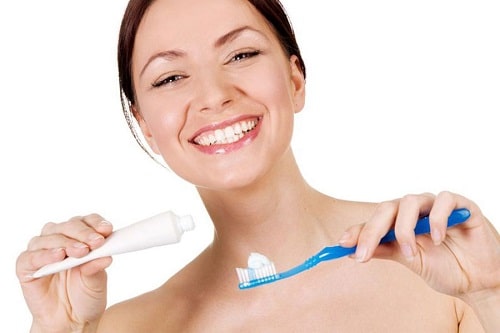 Những Sai Lầm Phổ Biến Khi Chăm Sóc Mô Mềm Implant